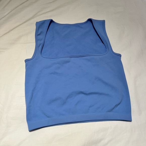 BABY BLUE CROP TOP SIZE SMALL - Picture 4 of 4